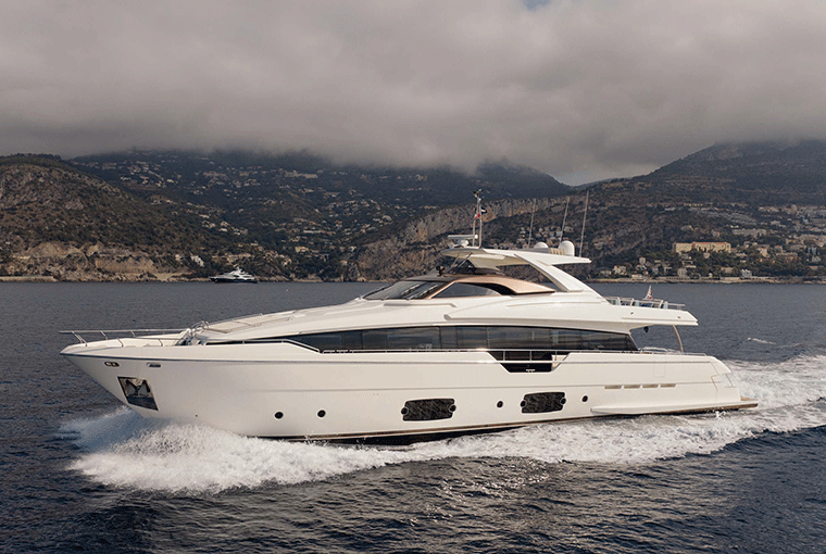 Ferretti Yachts 960